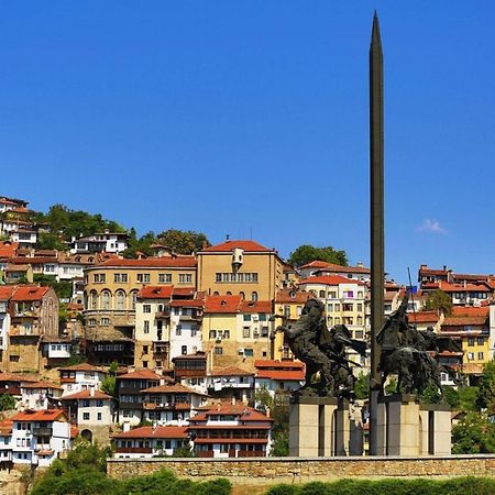 Trendy Studios - Free Parking In Veliko Turnovo Luaran gambar